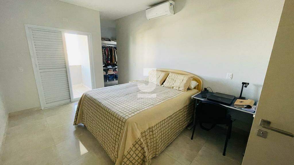 Casa de Condomínio à venda com 3 quartos, 210m² - Foto 14