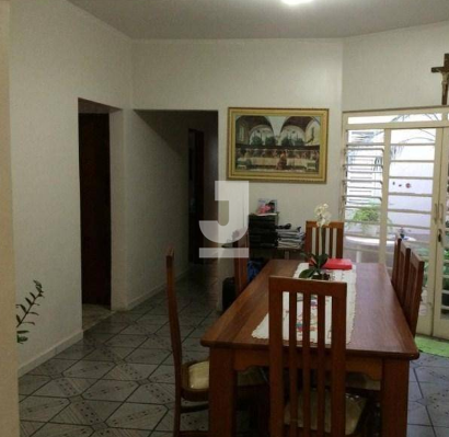 Casa à venda com 3 quartos, 208m² - Foto 6