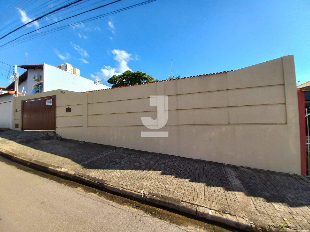 Casa à venda com 3 quartos, 200m² - Foto 25