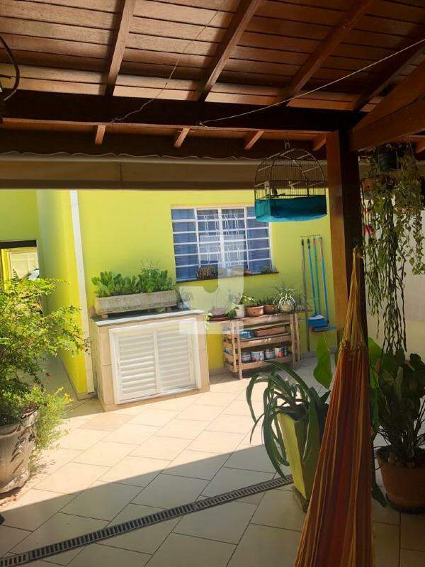 Casa à venda com 3 quartos, 200m² - Foto 13