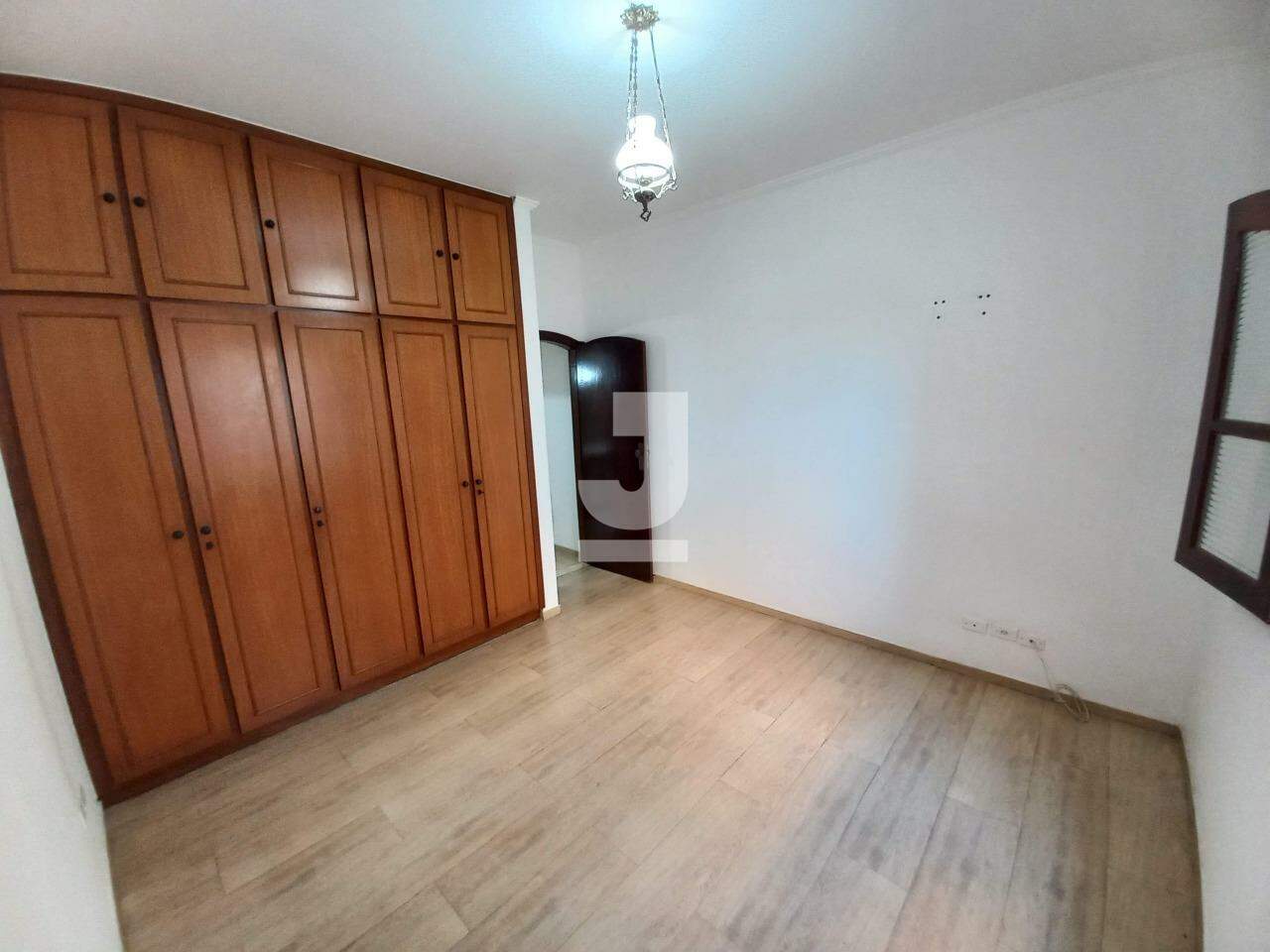 Casa à venda com 2 quartos, 380m² - Foto 23