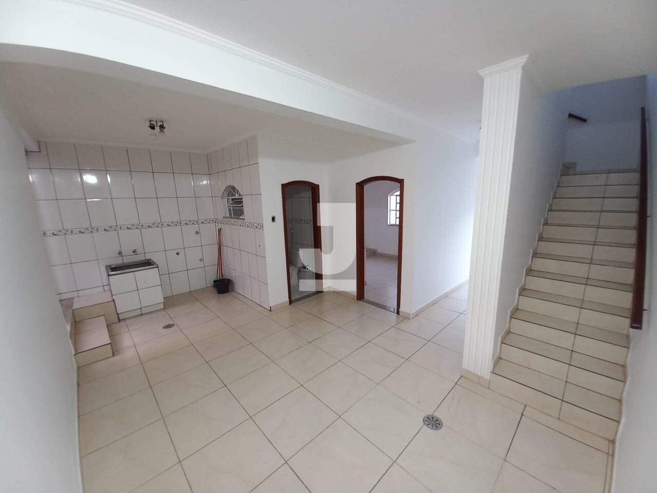 Casa à venda com 2 quartos, 380m² - Foto 15