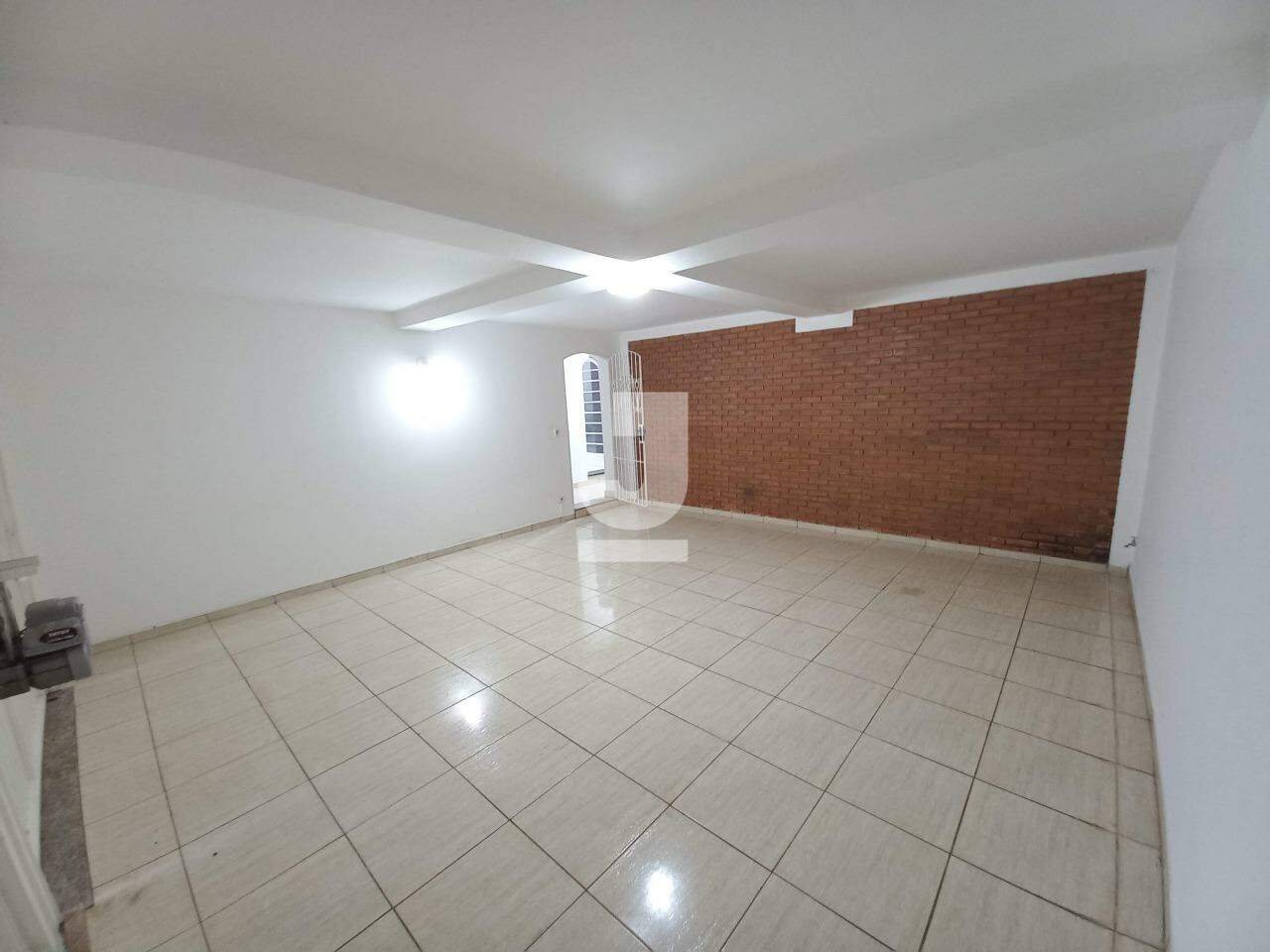 Casa à venda com 2 quartos, 380m² - Foto 13