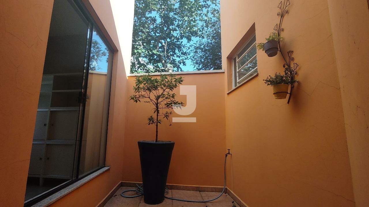 Casa à venda com 3 quartos, 204m² - Foto 22