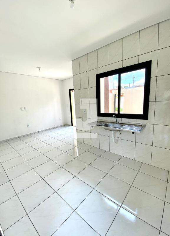 Casa à venda com 2 quartos, 60m² - Foto 9