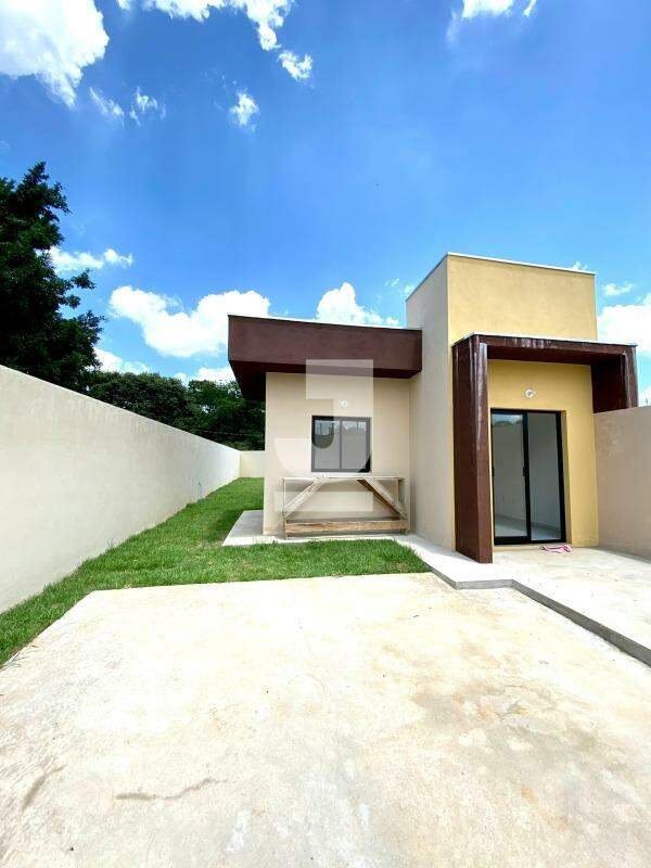 Casa à venda com 2 quartos, 60m² - Foto 19