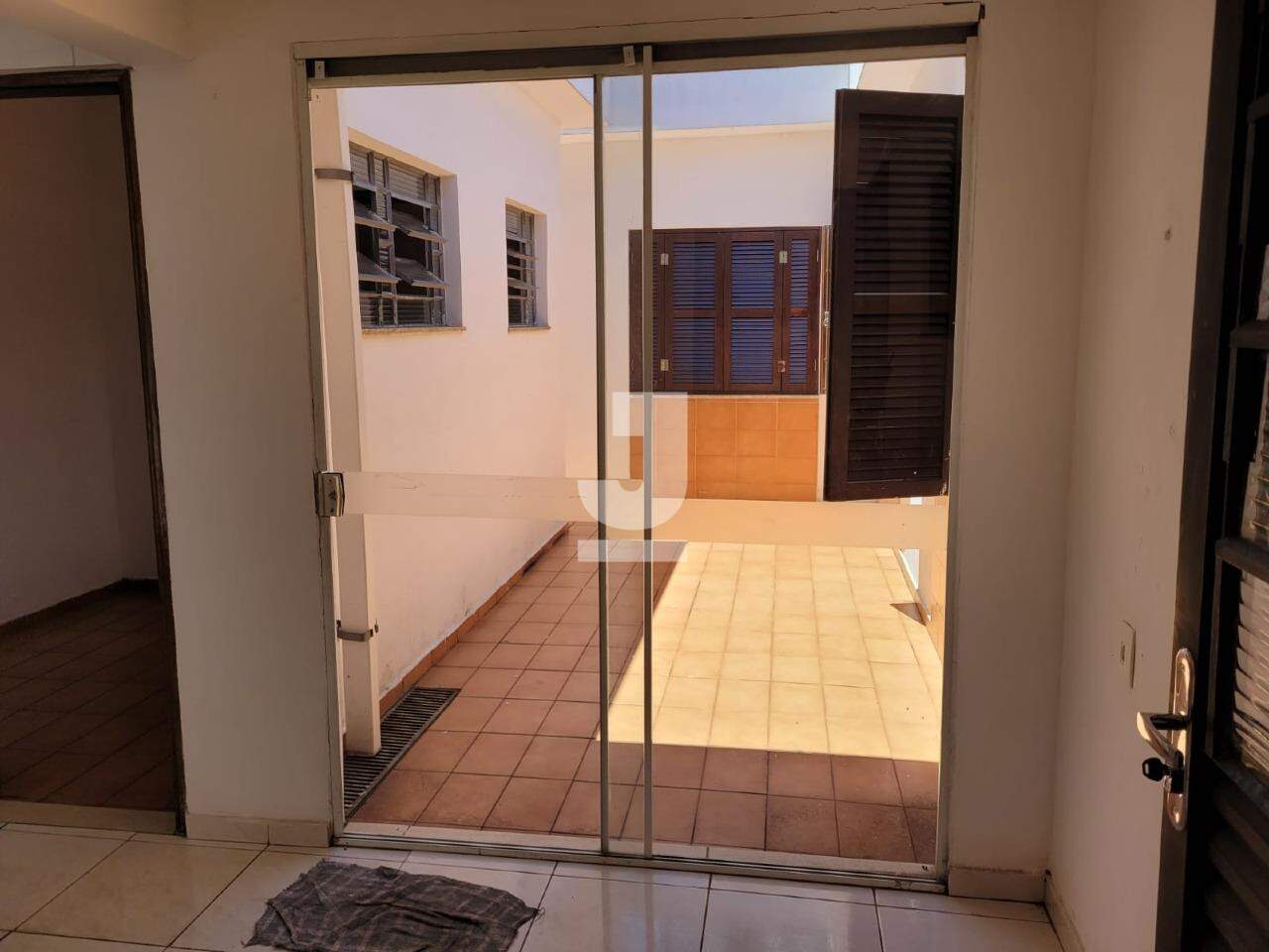 Casa à venda com 3 quartos, 190m² - Foto 11