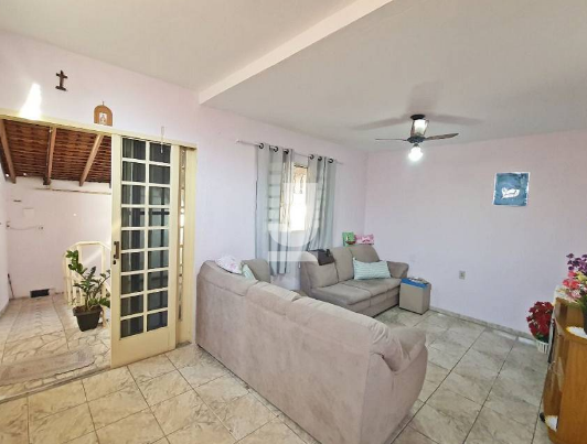 Casa à venda com 2 quartos, 160m² - Foto 5