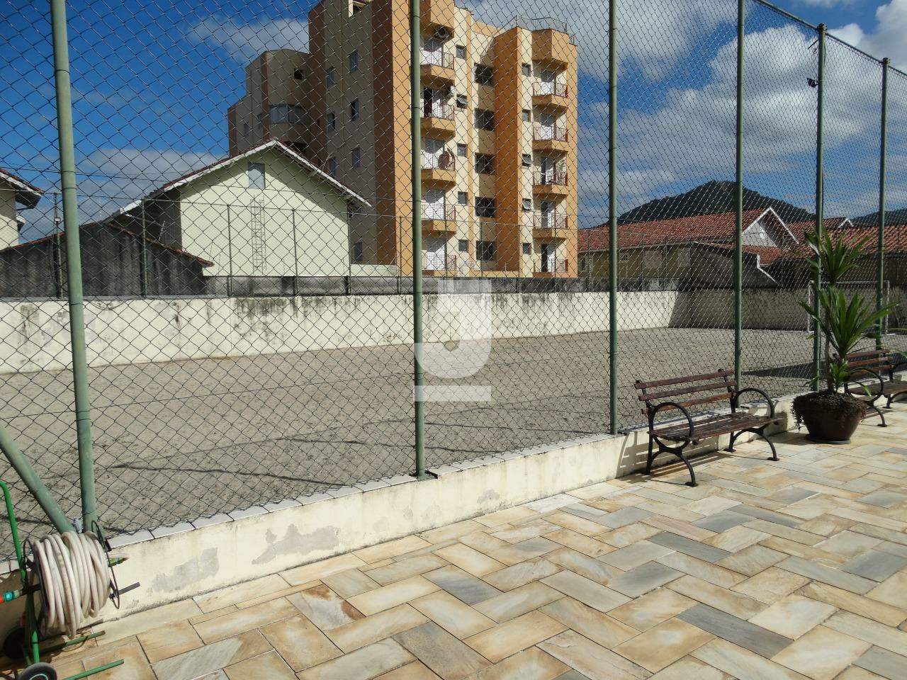 Apartamento à venda com 3 quartos, 158m² - Foto 2