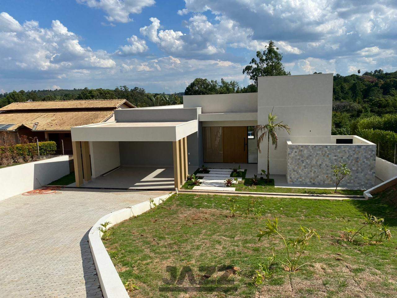 Casa de Condomínio à venda com 4 quartos, 296m² - Foto 2