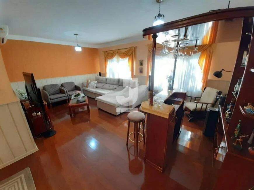 Casa à venda com 4 quartos, 328m² - Foto 8