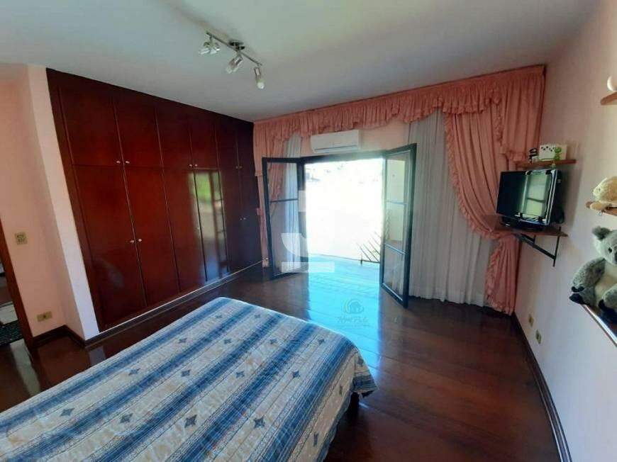 Casa à venda com 4 quartos, 328m² - Foto 14