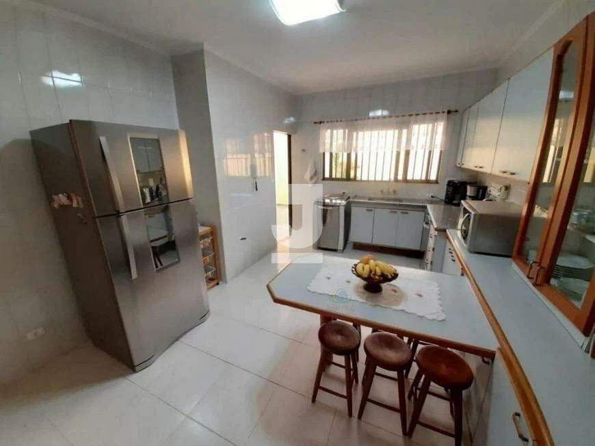 Casa à venda com 4 quartos, 328m² - Foto 25