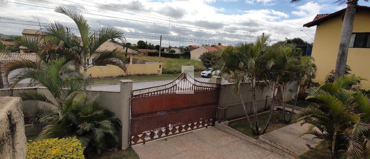 Fazenda à venda com 7 quartos, 750m² - Foto 2