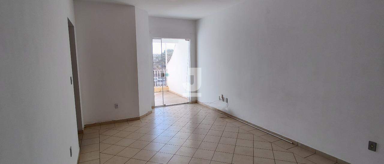 Apartamento à venda com 2 quartos, 74m² - Foto 9