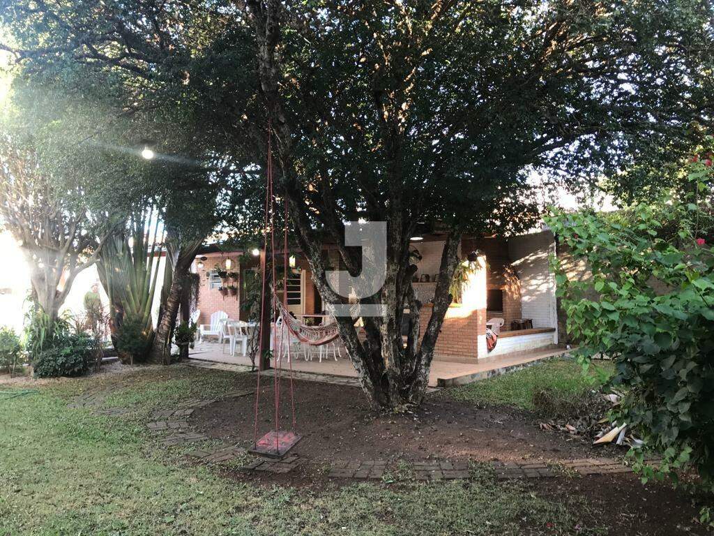 Casa à venda com 3 quartos, 220m² - Foto 24