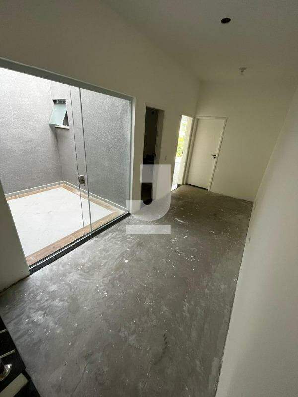 Casa à venda com 3 quartos, 150m² - Foto 4