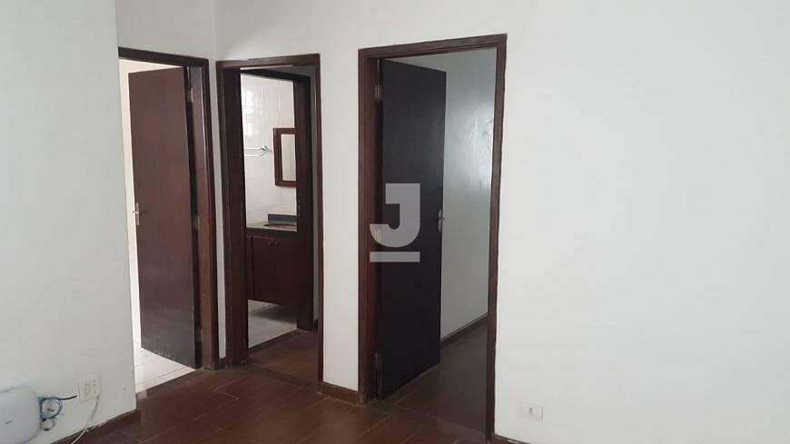 Casa à venda com 3 quartos, 238m² - Foto 13