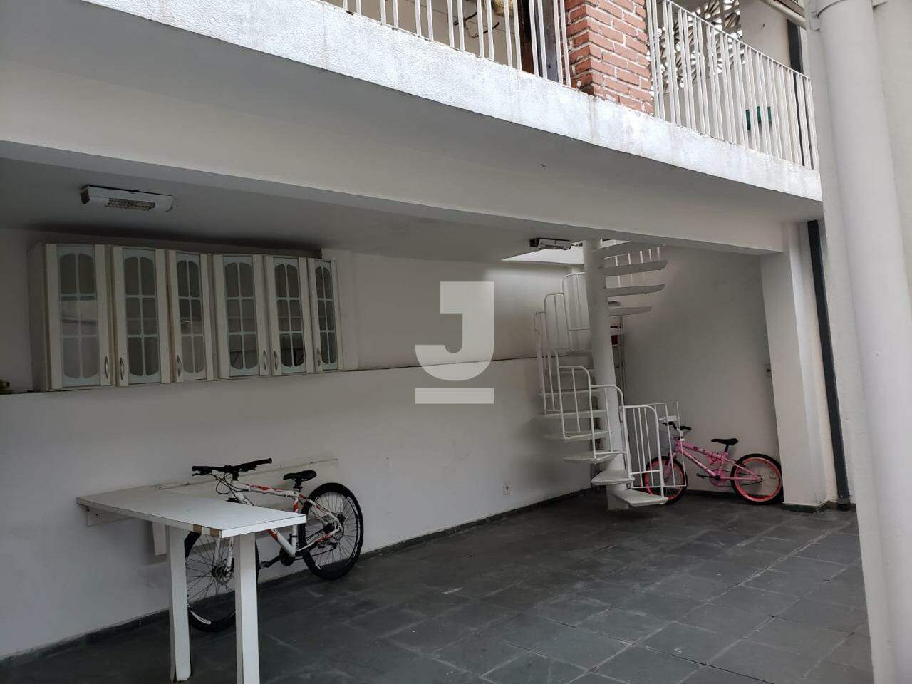 Casa à venda com 3 quartos, 238m² - Foto 25