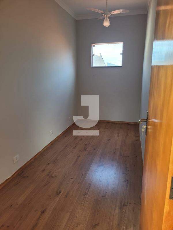 Casa à venda com 4 quartos, 181m² - Foto 3