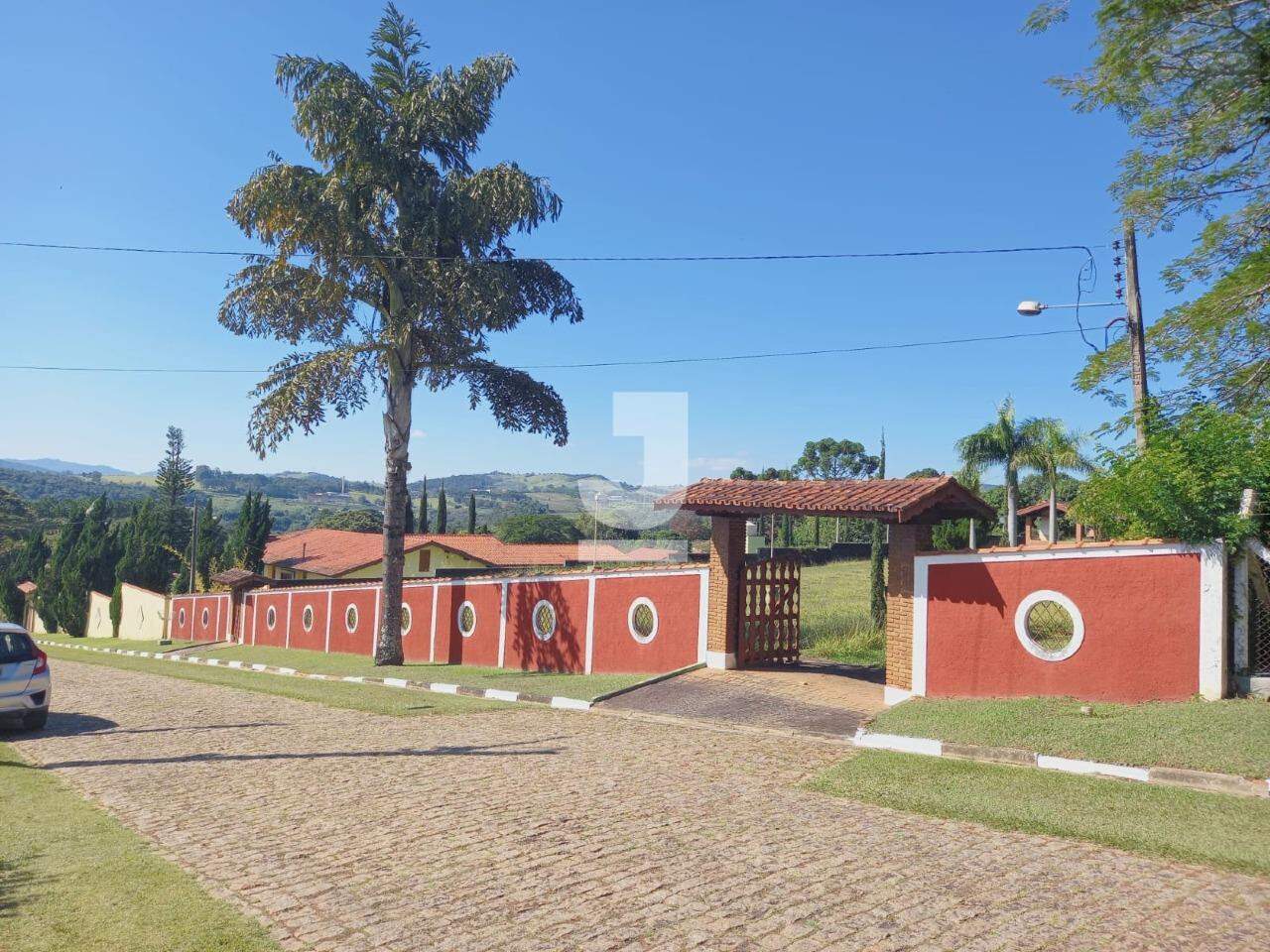 Casa de Condomínio à venda com 2 quartos, 360m² - Foto 1