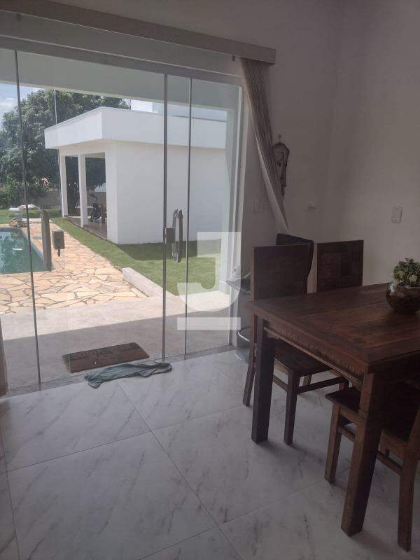 Casa de Condomínio à venda com 3 quartos, 200m² - Foto 5