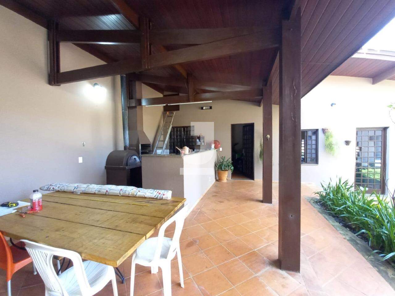 Casa à venda com 4 quartos, 390m² - Foto 52