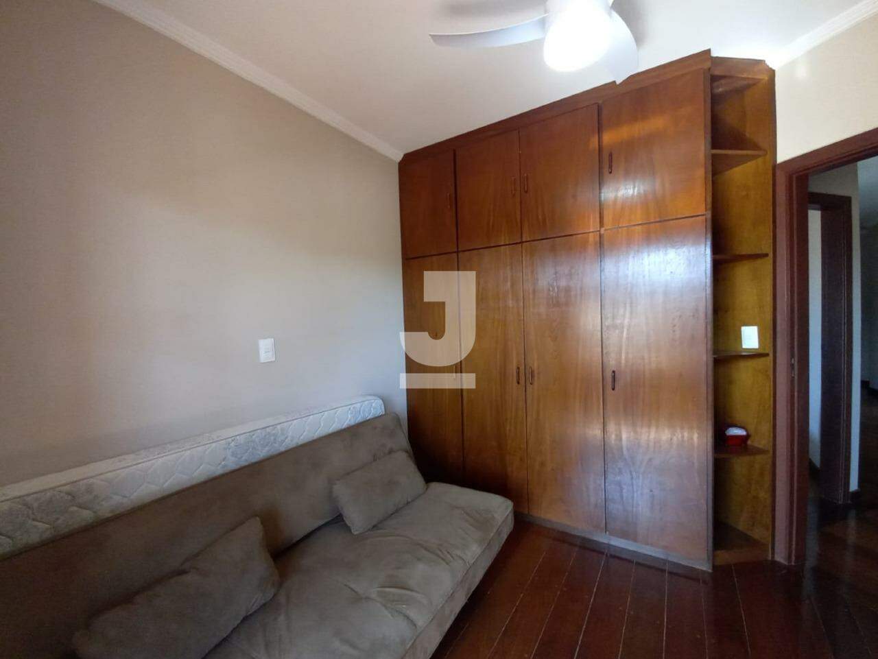 Casa à venda com 4 quartos, 390m² - Foto 17