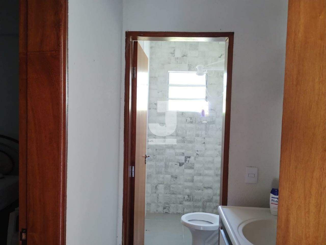 Casa à venda com 1 quarto, 102m² - Foto 2