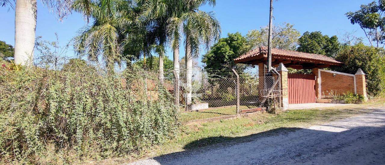 Fazenda à venda com 3 quartos, 300m² - Foto 4