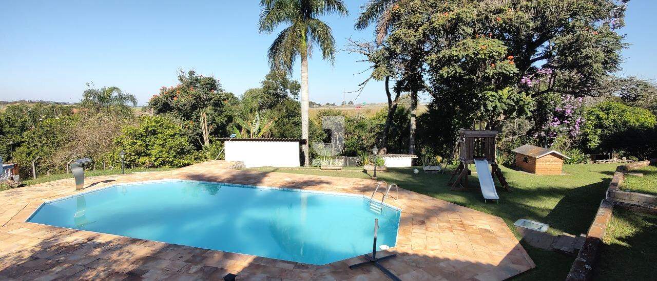 Fazenda à venda com 3 quartos, 300m² - Foto 2