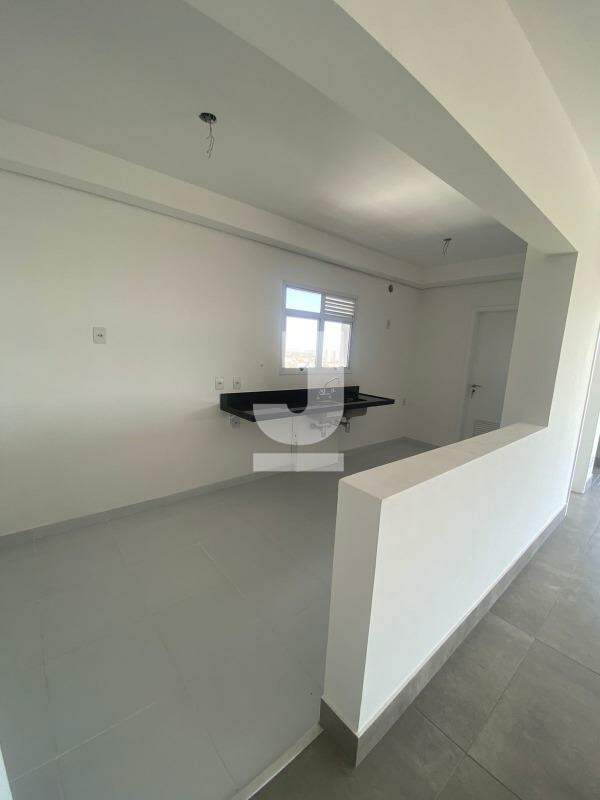 Apartamento à venda com 3 quartos, 138m² - Foto 18