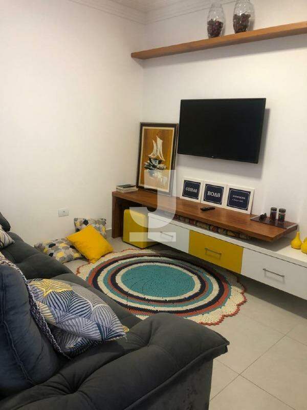 Apartamento à venda com 3 quartos, 123m² - Foto 2