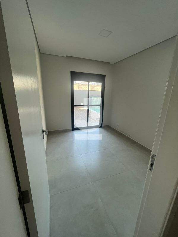 Casa à venda com 3 quartos, 188m² - Foto 13