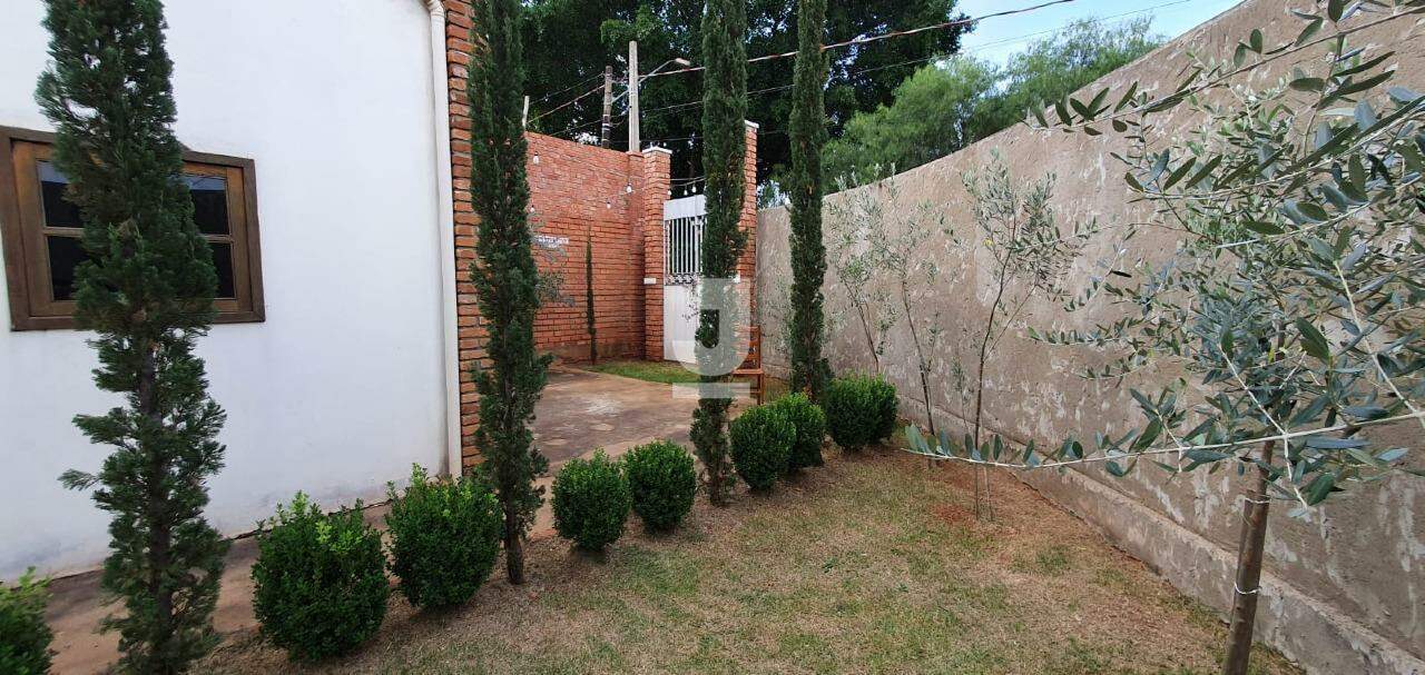 Casa à venda com 2 quartos, 60m² - Foto 17