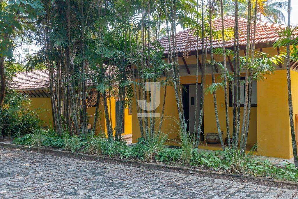 Casa de Condomínio à venda com 4 quartos, 357m² - Foto 23