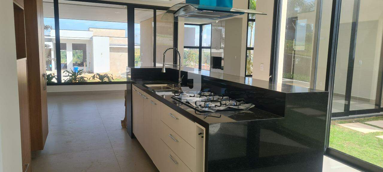 Casa de Condomínio à venda com 4 quartos, 330m² - Foto 20