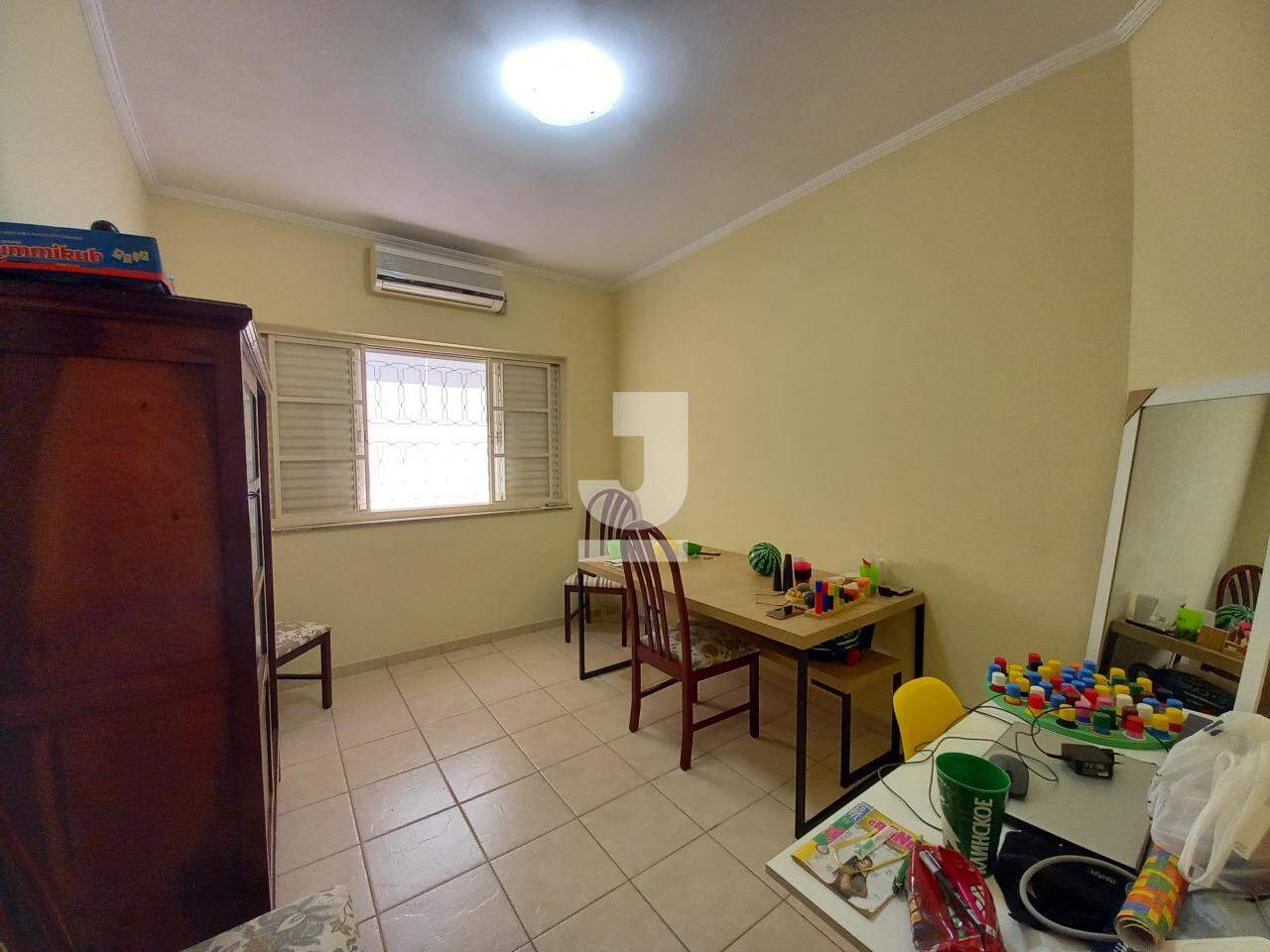 Casa à venda com 4 quartos, 223m² - Foto 11