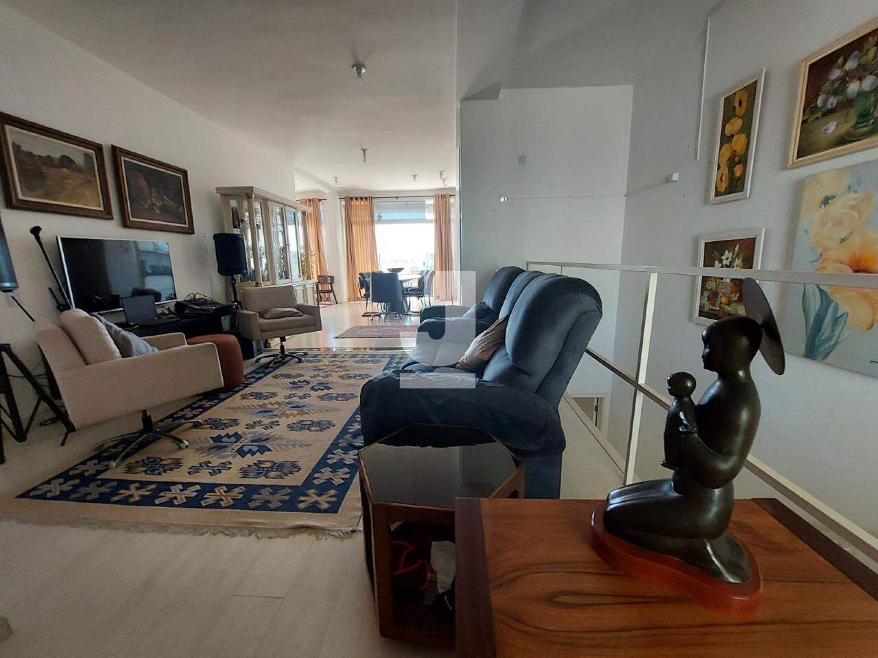 Casa à venda com 4 quartos, 368m² - Foto 26