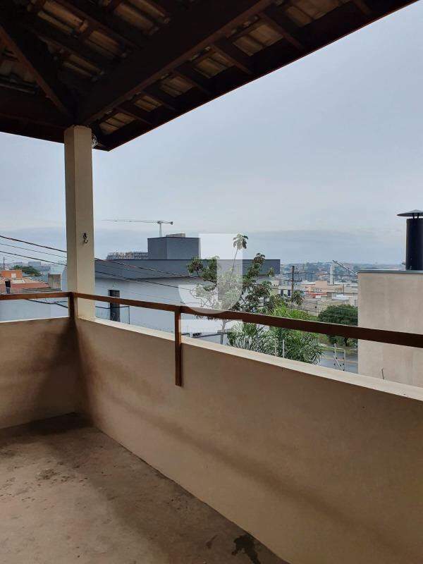 Casa à venda com 4 quartos, 248m² - Foto 20