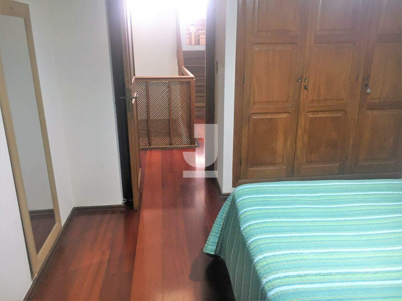 Casa à venda com 3 quartos, 300m² - Foto 22