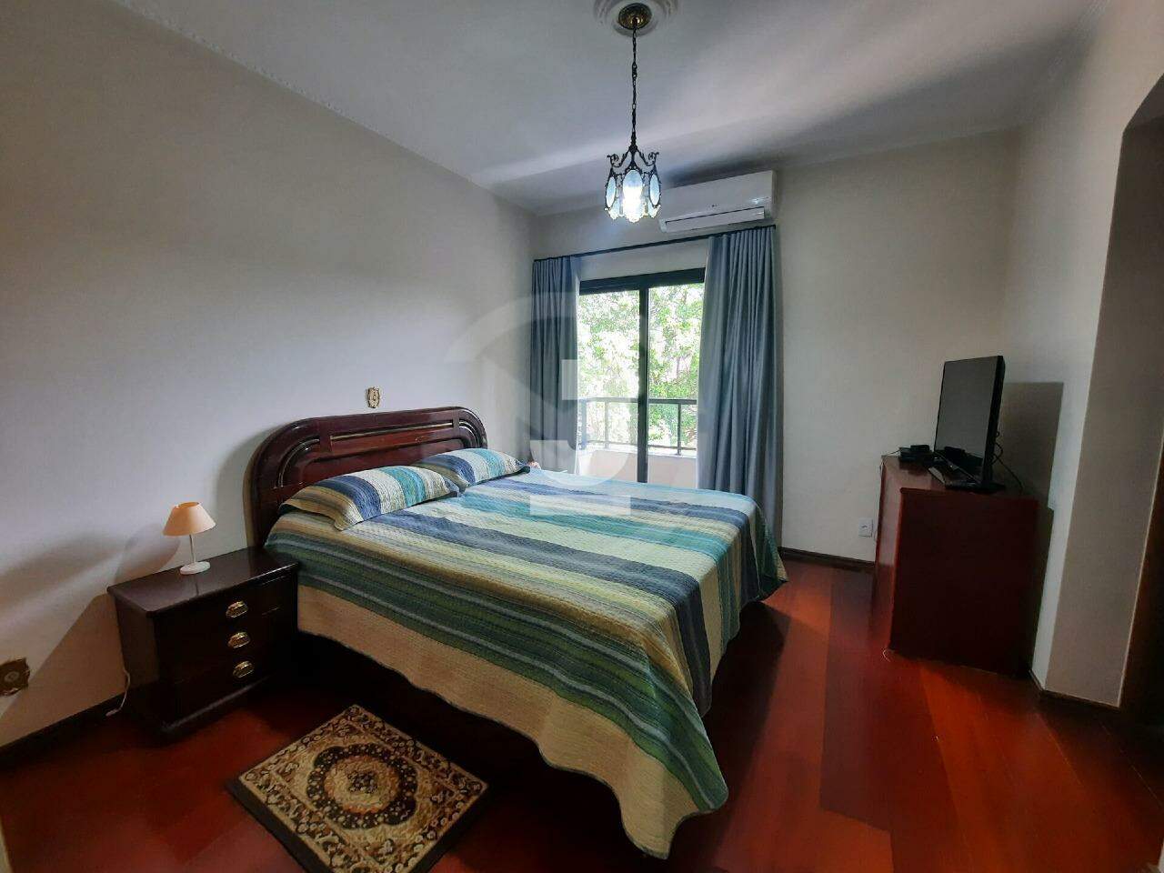 Casa à venda com 3 quartos, 300m² - Foto 48