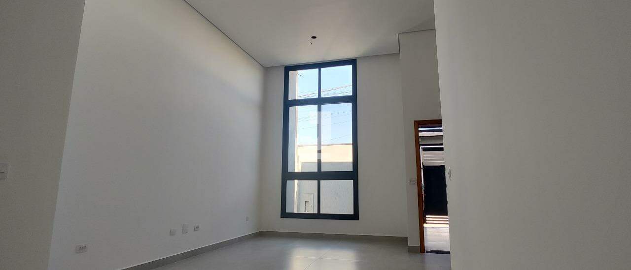 Casa à venda com 3 quartos, 181m² - Foto 1