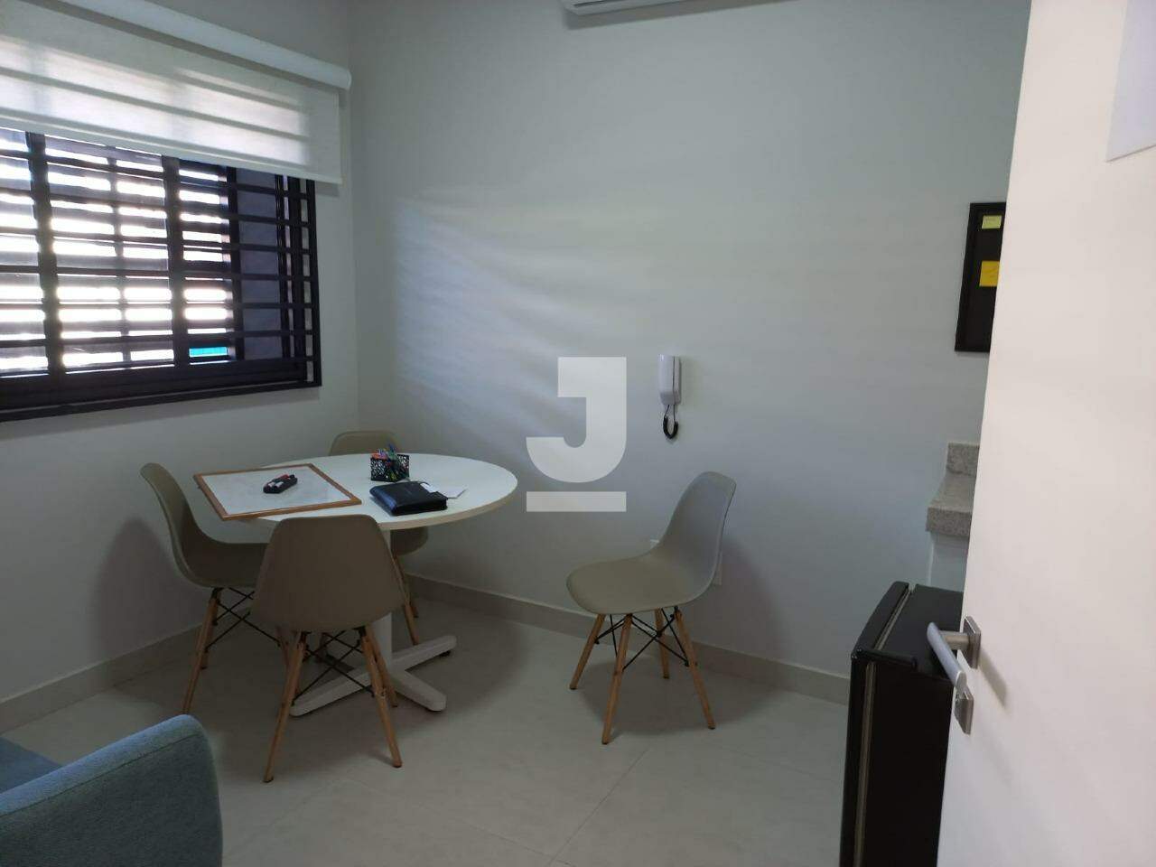 Casa à venda com 3 quartos, 189m² - Foto 8