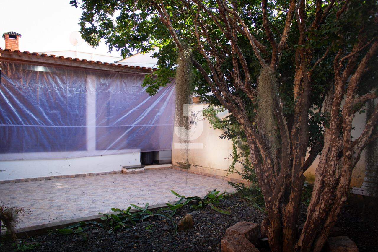 Casa à venda com 3 quartos, 200m² - Foto 55