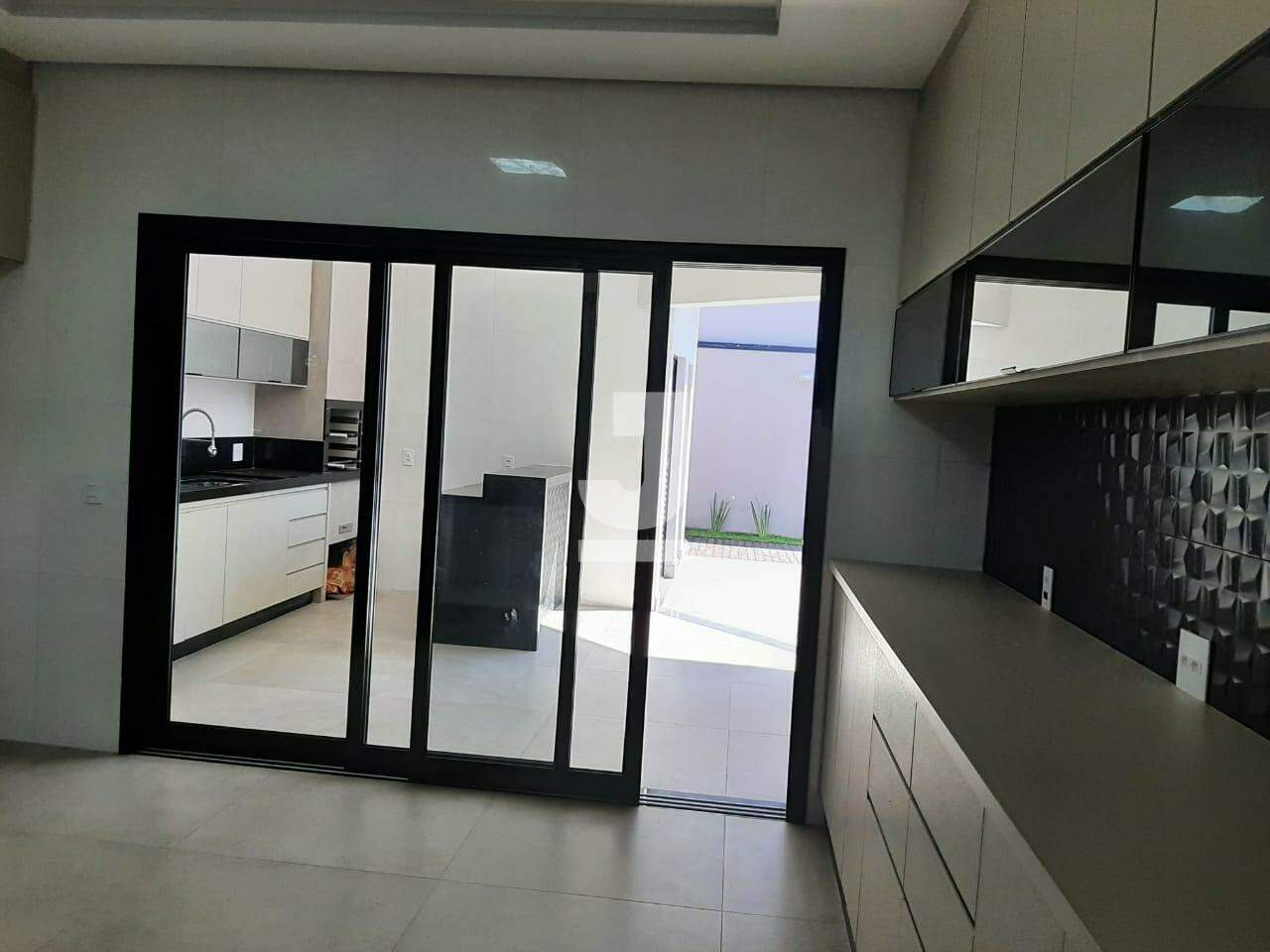 Casa de Condomínio à venda com 3 quartos, 206m² - Foto 6