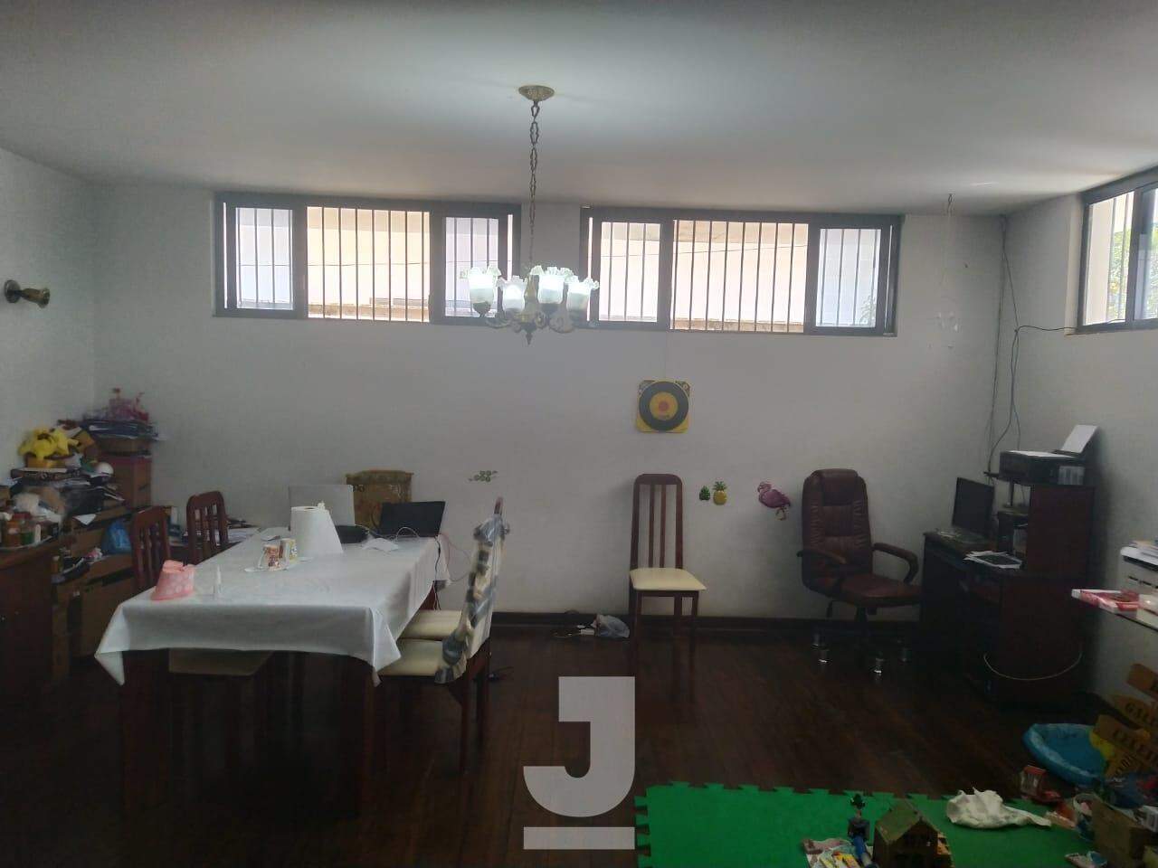 Casa para alugar com 4 quartos, 294m² - Foto 24