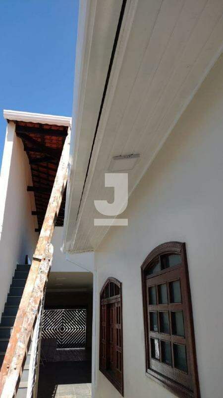 Casa à venda com 4 quartos, 211m² - Foto 13