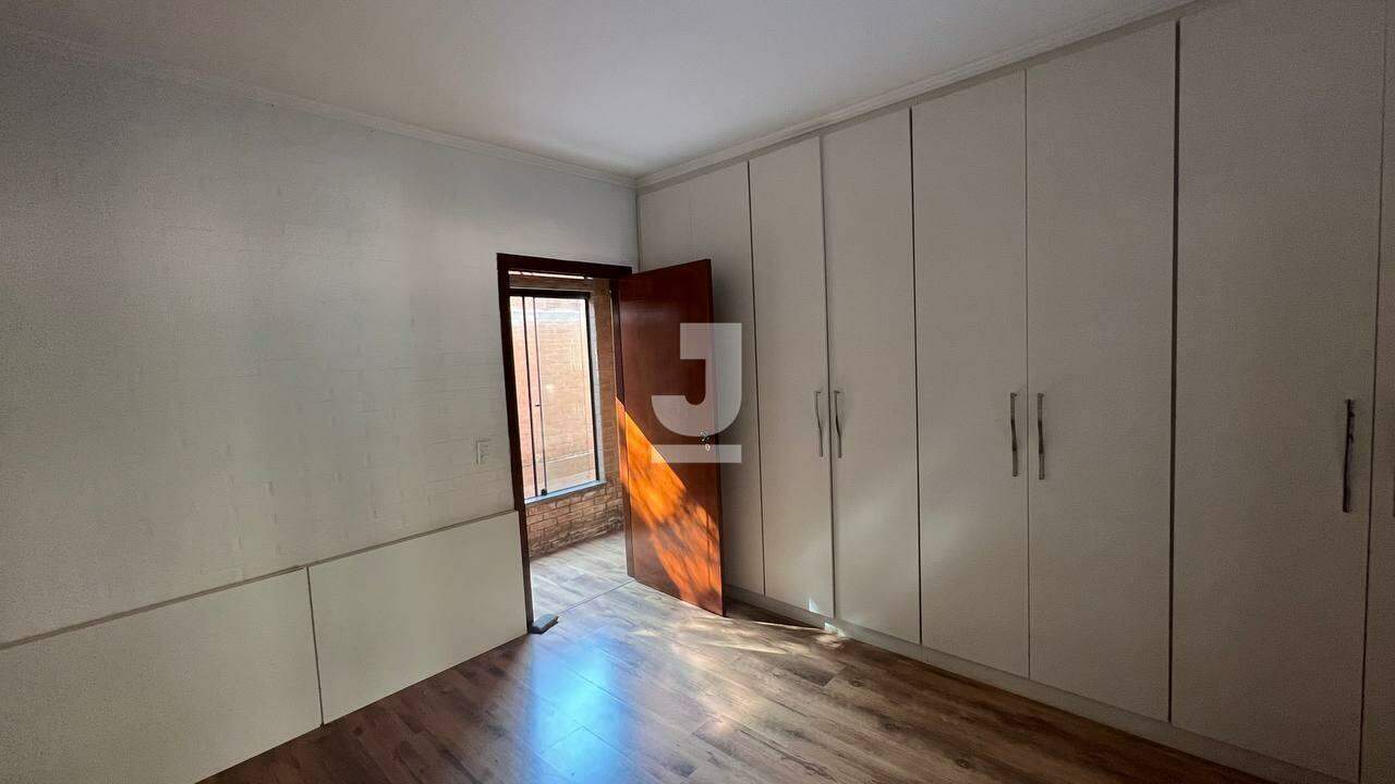 Casa à venda com 3 quartos, 271m² - Foto 21