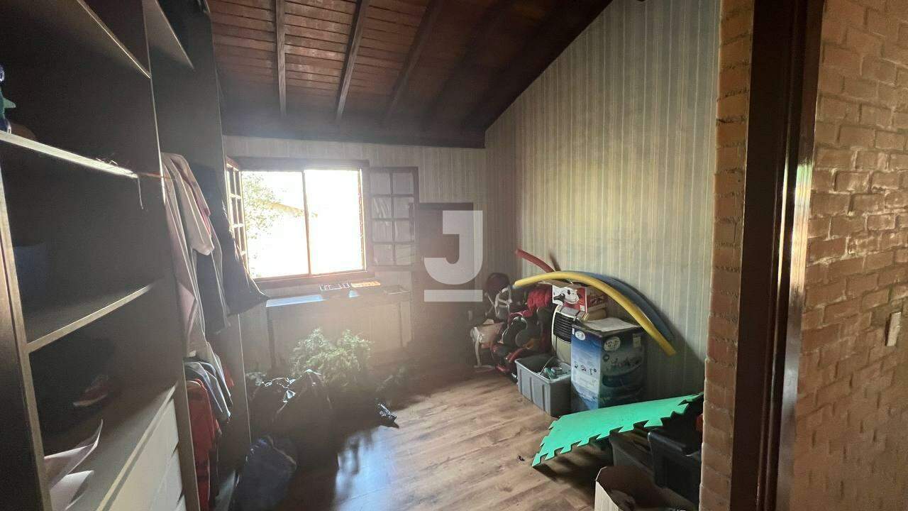 Casa à venda com 3 quartos, 271m² - Foto 33